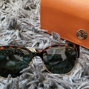 Tory burch sunglasses
